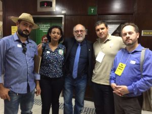 Éder Pereira da Silva, da CGTB, Presidente da Afagro, Angela Antuns de Souza, Deputado Estadual, Pedro Ruas (PSol), Guilherme Toniolo,,1º Vice do Sintergs, e Nelcir André Varnier, Presidente do Sintergs.