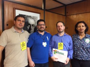 Guilherme Toniolo, 1º Vice do Sintergs, Guilherme Damian, Coordenador da bancada do PDT na AL, Nelcir André Varnier, Presidente do Sintergs., e Angela Antuns de Souza, Presidente da Afagro.