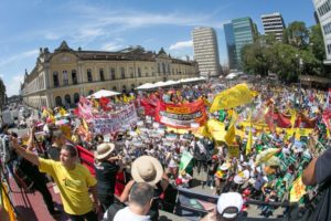 Ato no Largo Glênio Peres, em Poa